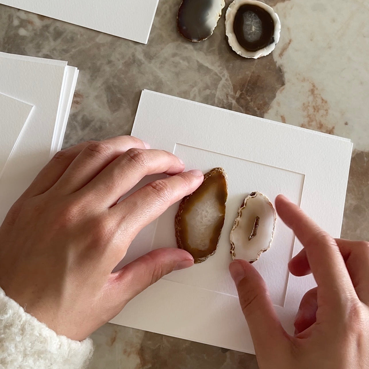 Gemstone Frame brown Almond